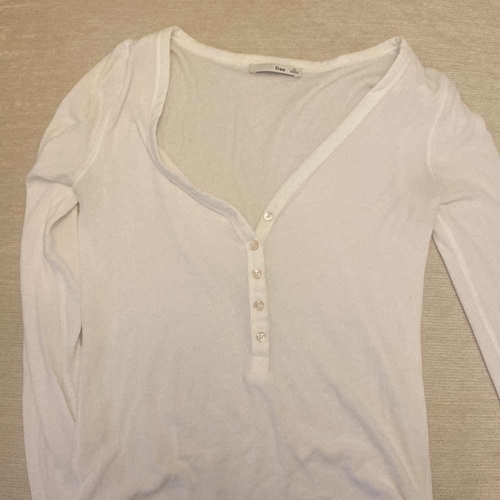 Aritzia Wilfred free Henley